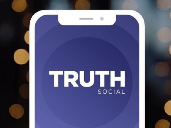 Mạng xã hội của ông Donald Trump đứng đầu bảng xếp hạng App Store