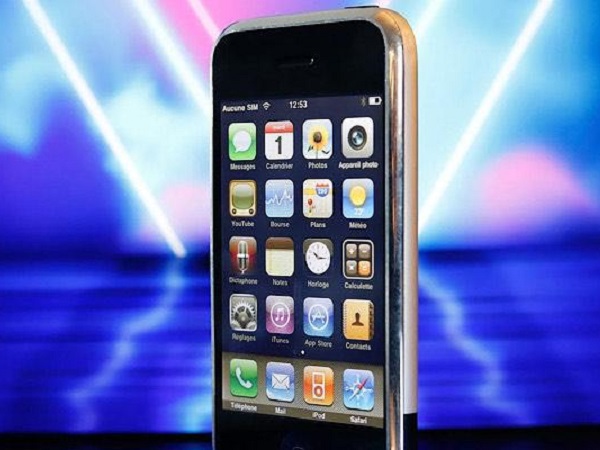 Apple đã khiến thế giới thay đổi như thế nào với iPhone?