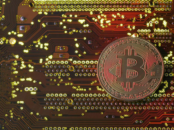 Bitcoin lại đạt giá kỷ lục sau tin sắp có thị trường kỳ hạn tiền ảo