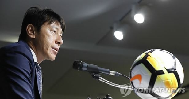 Cầu cứu Guus Hiddink bất thành, tuyển Hàn Quốc xin lỗi