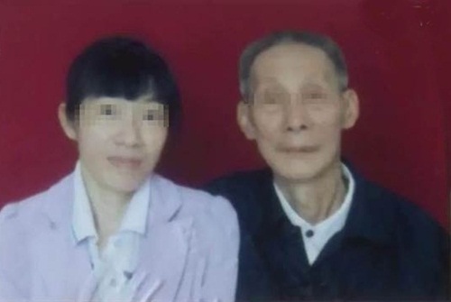 Cụ ông 78 tuổi quá khỏe khiến cô vợ trẻ bị hàng xóm nghi ngờ ngoại tình