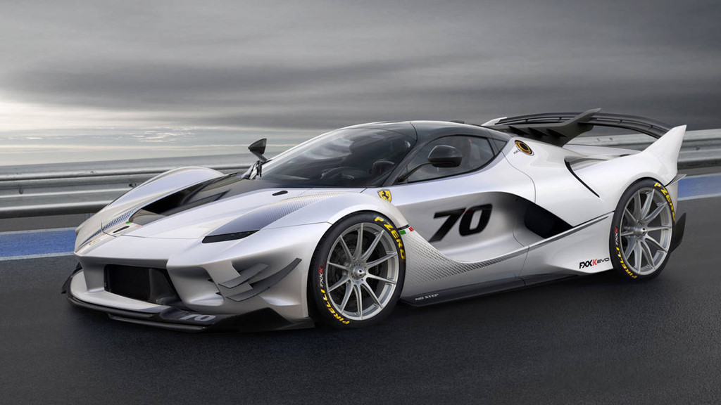 Ferrari ra mắt FXX-K Evo siêu giới hạn - tuyệt phẩm ngựa chiến