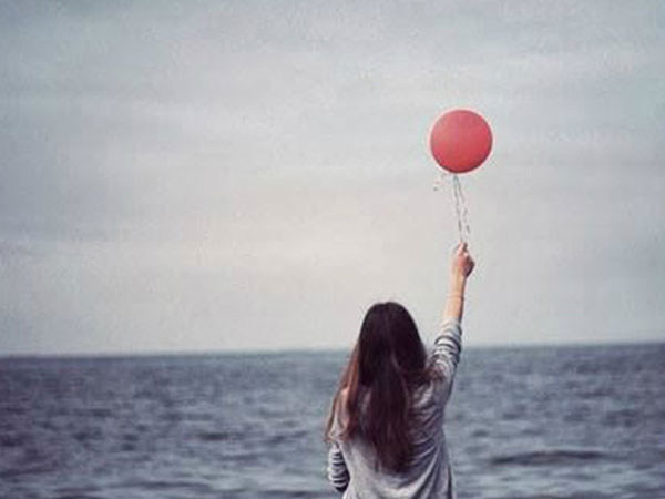 Những nụ hôn của chồng làm thay đổi nữ giám đốc khô như ngói