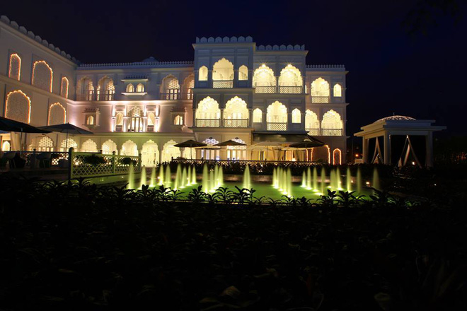 Ngoài lụa, ông chủ Khaisilk còn kinh doanh những gì?