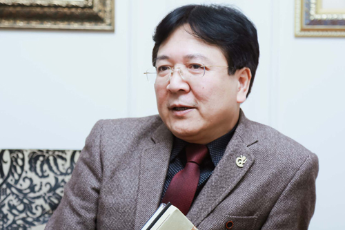 Giới quản lý văn hóa đau đầu trước nạn ca khúc nhảm