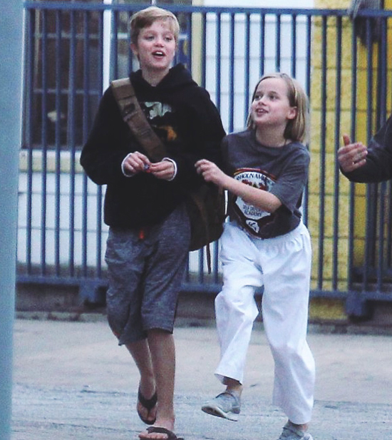 Con gái út của Jolie mê học võ karate