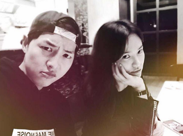 Nhìn lại hành trình yêu đầy ngọt ngào của Song Joong Ki - Song Hye Kyo