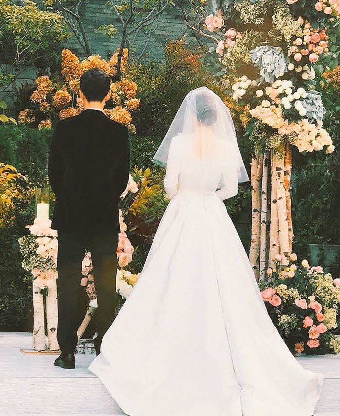 Nhìn lại hành trình yêu đầy ngọt ngào của Song Joong Ki - Song Hye Kyo Nhìn lại hành trình yêu đầy ngọt ngào của Song Joong Ki - Song Hye Kyo