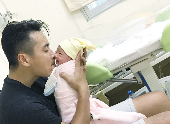 Hiền Trang Cổng mặt trời gặp khó khăn khi vượt cạn lần hai