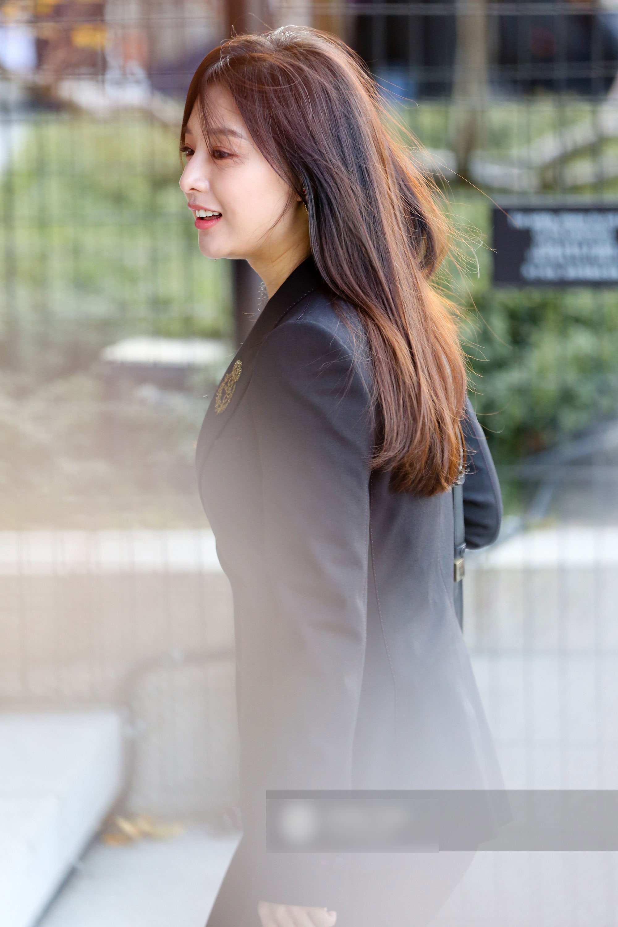Sau cô dâu Song Hye Kyo, đây chính là mỹ nhân khiến fan đảo điên vì đẹp quá mức cho phép trong siêu đám cưới hôm qua Sau cô dâu Song Hye Kyo, đây chính là mỹ nhân khiến fan đảo điên vì đẹp quá mức cho phép trong siêu đám cưới hôm qua