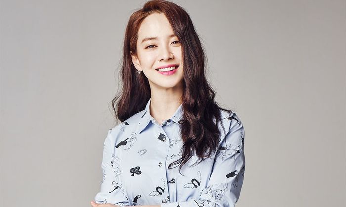 Hé lộ lý do Song Ji Hyo vắng mặt, dàn sao hạng A về sớm giữa đám cưới Song-Song