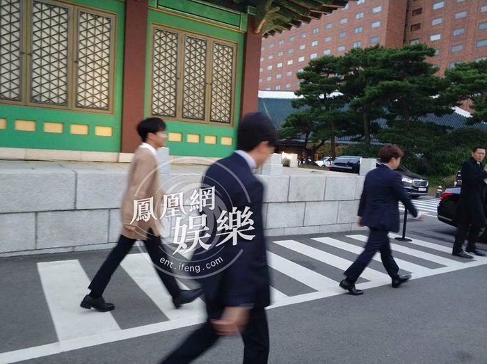 Hé lộ lý do Song Ji Hyo vắng mặt, dàn sao hạng A về sớm giữa đám cưới Song-Song