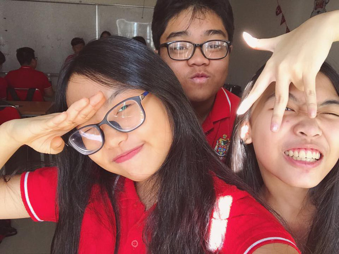 Phương Mỹ Chi: Bố khóc khi đọc báo về scandal của con gái với cô Út