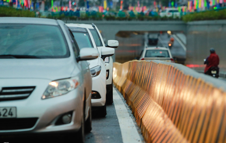 Hầm chui 120 tỷ phục vụ APEC thông xe trong mưa