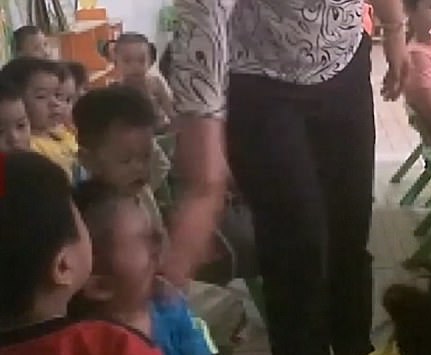 Báo Tây viết về vụ bạo hành ở trường mẫu giáo Mầm Xanh