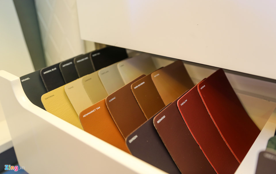 Bentley trưng bày dàn xe triệu đô ở Sài Gòn