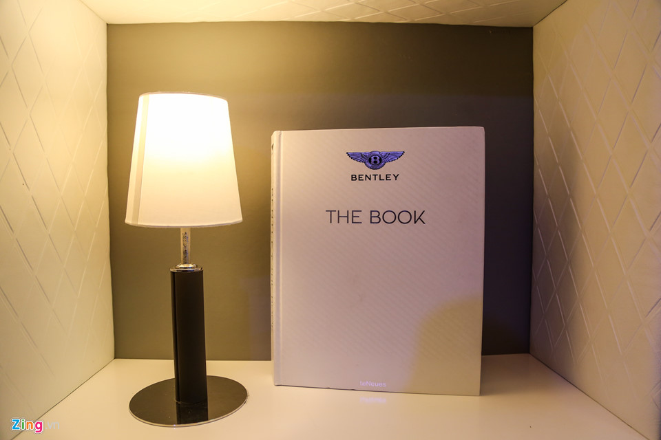 Bentley trưng bày dàn xe triệu đô ở Sài Gòn