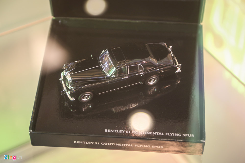 Bentley trưng bày dàn xe triệu đô ở Sài Gòn