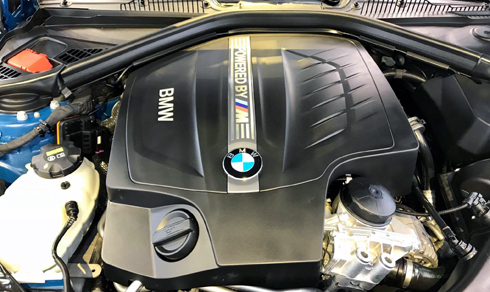 Dân chơi Việt bỏ hơn 30 triệu đồng phủ bóng ôtô