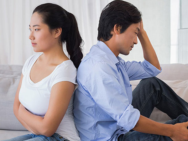 Thật đau đớn, xót xa khi cảm giác hiện tại của tôi lại thấy rõ rằng chồng mình yêu tình nhân thật lòng