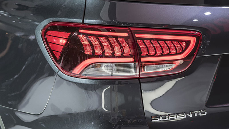 Kia Sorento 2019 chính thức ra mắt, bỏ động cơ tăng áp