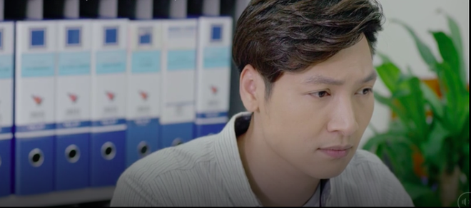 Ngược chiều nước mắt: Mạnh Trường tái mặt vì bị đồng nghiệp mỉa mai là bám váy đàn bà