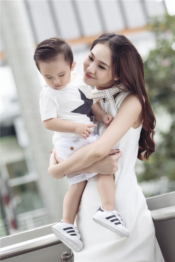 Những mỹ nhân Việt từng bị ruồng bỏ ngay trong lúc mang bầu Những mỹ nhân Việt từng bị ruồng bỏ ngay trong lúc mang bầu