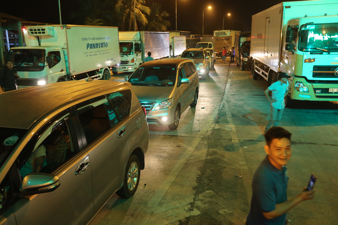 Tài xế đòi thối 100 đồng, BOT Cai Lậy xả trạm lần ba giữa đêm