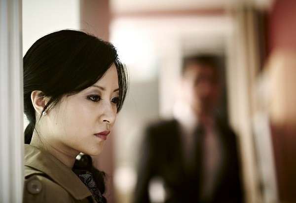 Tôi nên thế nào sau cảnh tượng gây sốc của chồng trong đoạn livestream từ bạn bè