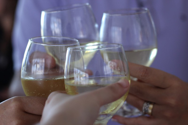 Yêu thương con riêng của bạn gái như con ruột, đến một ngày ông cay đắng nhận ra sự thật về mẹ con họ