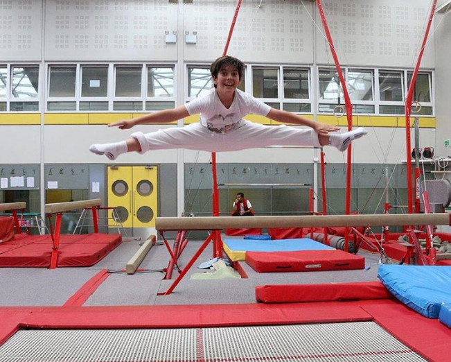 Cuộc sống muôn màu của CEO 12 tuổi có vẻ ngoài giống Justin Bieber