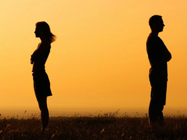 Bạn trai bắt tôi phải chịu điều tiếng nếu muốn tiếp tục yêu nhau