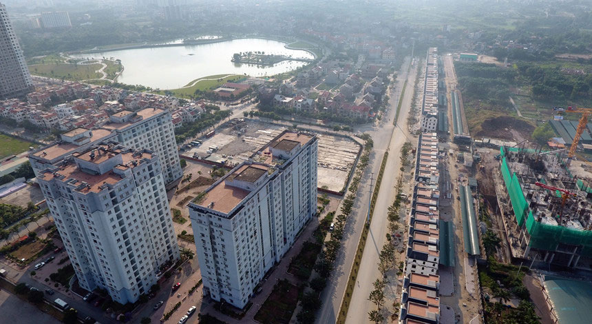 Bị dân chê, hàng loạt tòa nhà tái định cư bỏ hoang tại Hà Nội