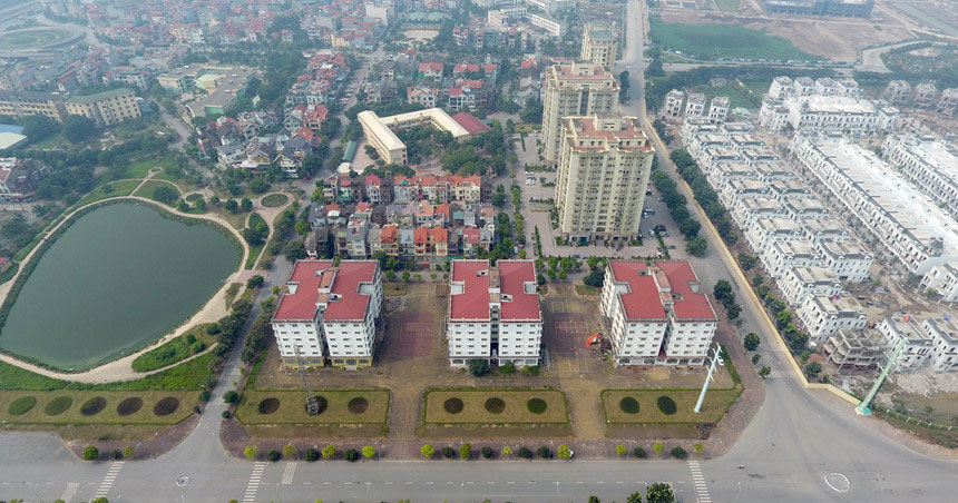 Bị dân chê, hàng loạt tòa nhà tái định cư bỏ hoang tại Hà Nội