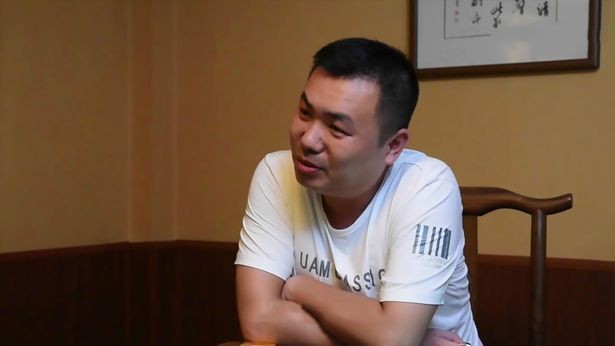 Nuôi nhầm con nhà người, hai gia đình tưởng họa mà lại là phúc