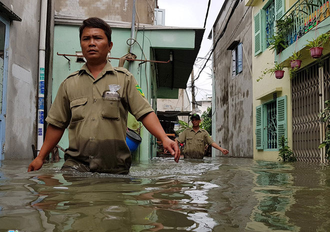 Sẵn sàng sơ tán người khi áp thấp mạnh thành bão ập vào Sài Gòn