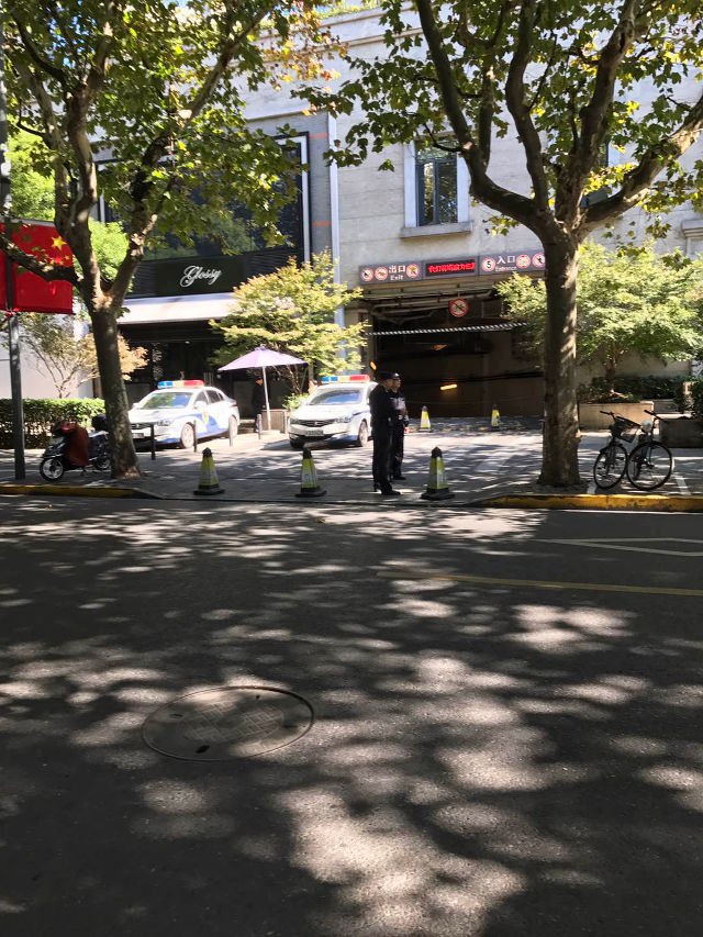 Vì sao Thượng Hải đột nhiên vắng vẻ như thành phố bỏ hoang?