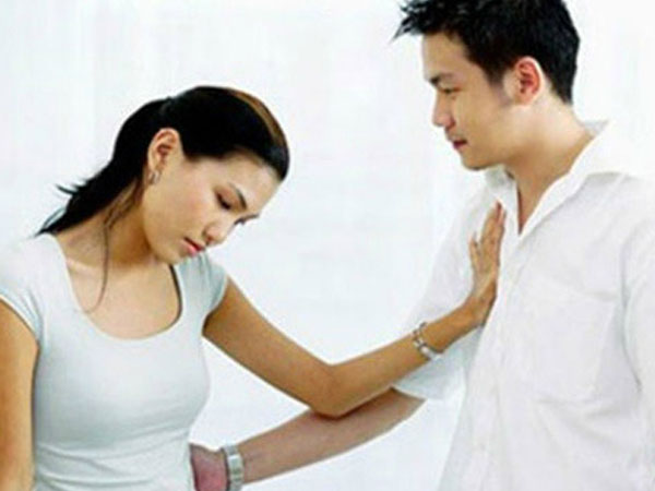 Chồng mua nhà xe cho tình cũ và con riêng, ép tôi phải ở chung