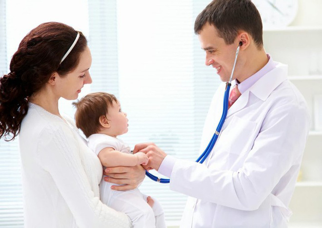 Cha mẹ kỳ thị y học hiện đại, tự chữa bằng cây cỏ, con trai chết oan vì viêm màng não