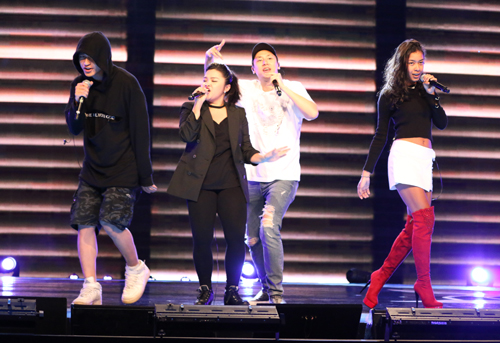 Angela Phương Trinh gặp Âu Dương Chấn Hoa