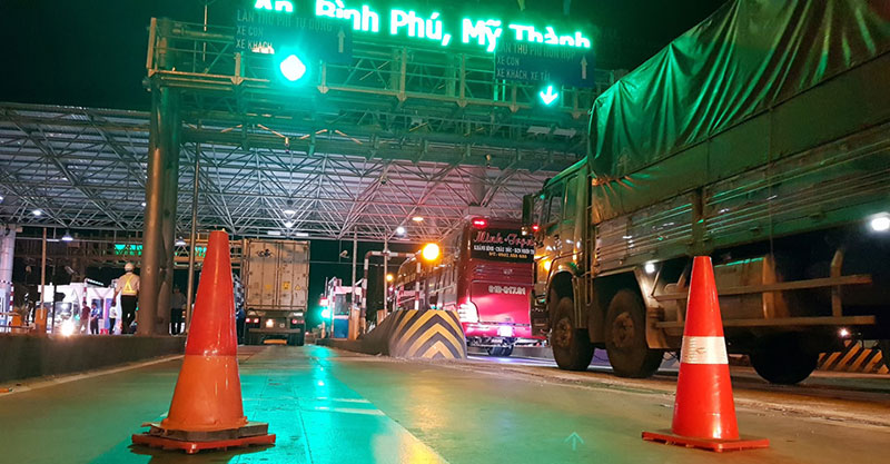 BOT Cai Lậy đã có 100 đồng trả tài xế vào lúc nửa đêm