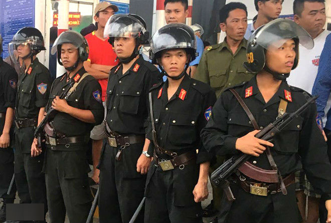 Ai có quyền điều cảnh sát cơ động đến BOT Cai Lậy?