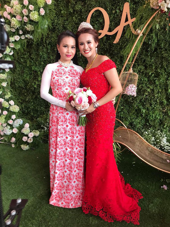 Cô dâu vàng đeo trĩu cổ lên tiếng chia sẻ chuyện riêng tư sau đám cưới nổi đình nổi đám toàn MXH về độ chịu chơi