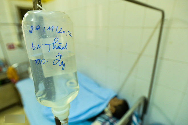 Cầu cứu bác sĩ sau khi đối tác thú nhận mắc HIV