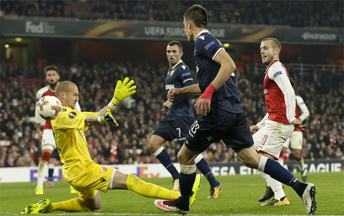 Đứt mạch thắng, Arsenal vẫn đi tiếp ở Europa League