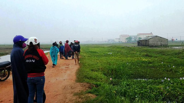 Bé trai chết đuối sau khi ra khỏi lớp: Tạm đình chỉ hai cô giáo