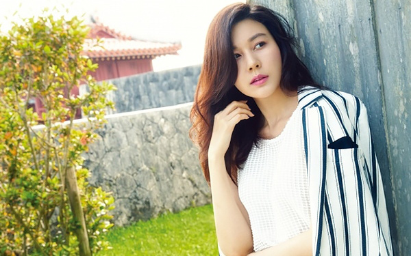 Tôi rơi vào thế bí khi bố chồng thẳng thắn nói rằng sẽ kết hôn với chị họ tôi