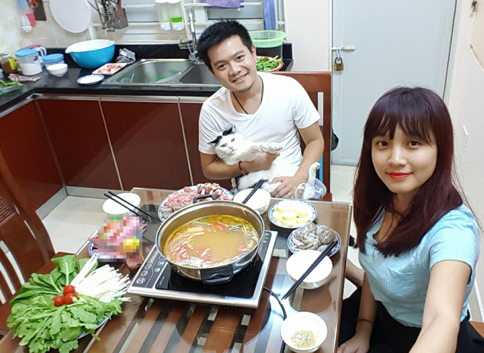 Vợ trẻ tăng 8 kg sau khi kết hôn vì thích ăn món gì chồng nấu món đó