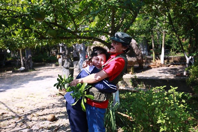 Nghệ sĩ Giang Còi: Gặp nhau cuối tuần đã tiêu diệt quá nhiều diễn viên giỏi