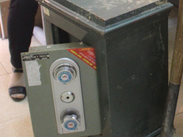 Nhân viên cũ mở két sắt quán cà phê trộm gần 150 triệu đồng